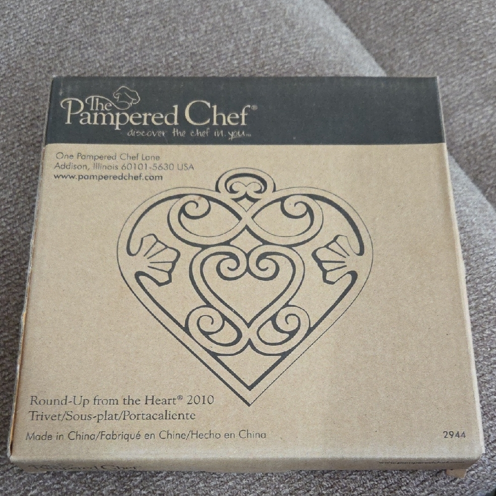 Pampered Chef Heart Motif Trivet